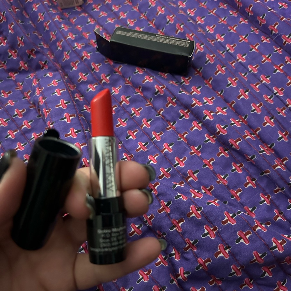Mary Kay - Picture 7 of 7